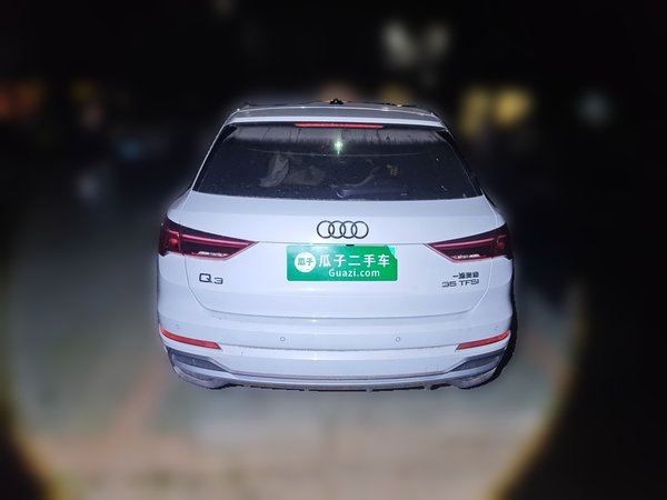 Audi Q3 2022, 36400 км, за 22540 USD