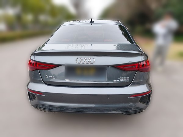 Audi A3 2024, 27799 км, за 19736 USD