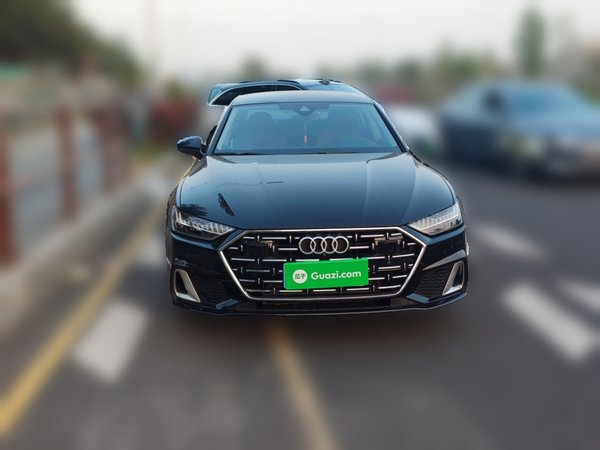 Audi A7L 2025, 5200 км, за 47762 USD
