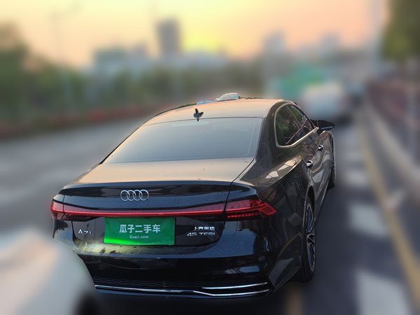 Audi A7L 2025, 5200 км, за 47762 USD