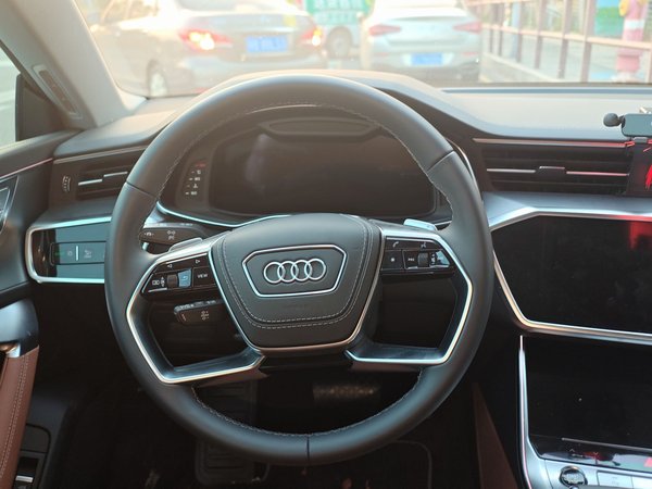 Audi A7L 2025, 5200 км, за 47762 USD - фото 11