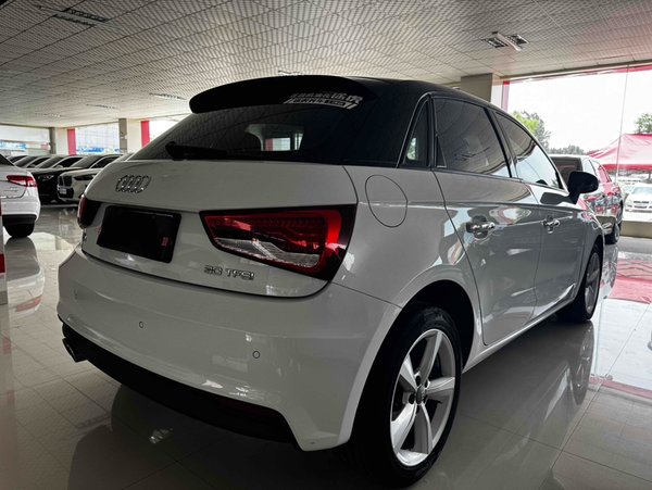 Audi A1 2016, 107800 км, за 9076 USD - фото 9