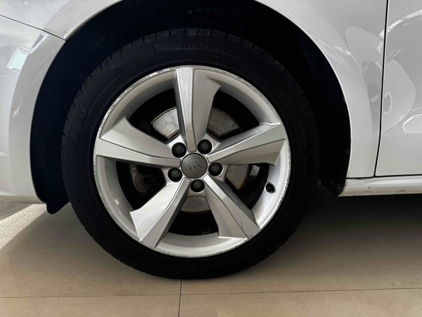 Audi A1 2016, 107800 км, за 9076 USD - фото 35