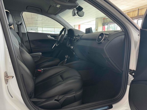 Audi A1 2016, 107800 км, за 9076 USD - фото 30