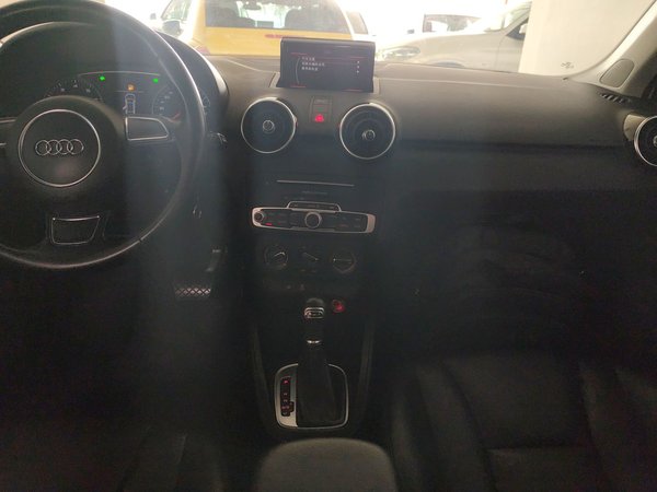 Audi A1 2016, 107800 км, за 9076 USD - фото 21