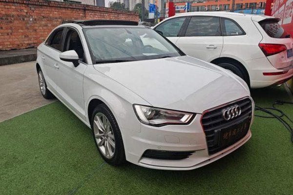 Audi A3 2014, 118600 км, за 7968 USD