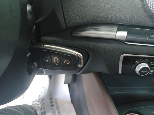 Audi A3 2015, 104500 км, за 9094 USD - фото 7