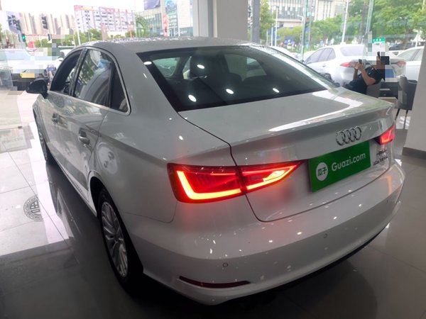 Audi A3 2015, 93699 км, за 8861 USD