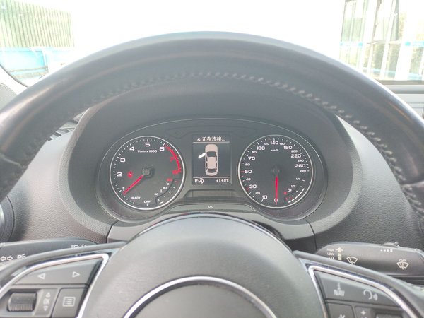 Audi A3 2016 Limousine 35 TFSI Prestige Edition, 2016 года