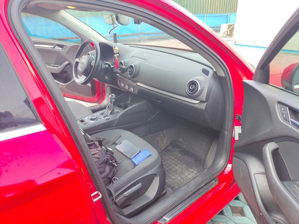 Audi A3 2016, 171300 км, за 8808 USD - фото 19