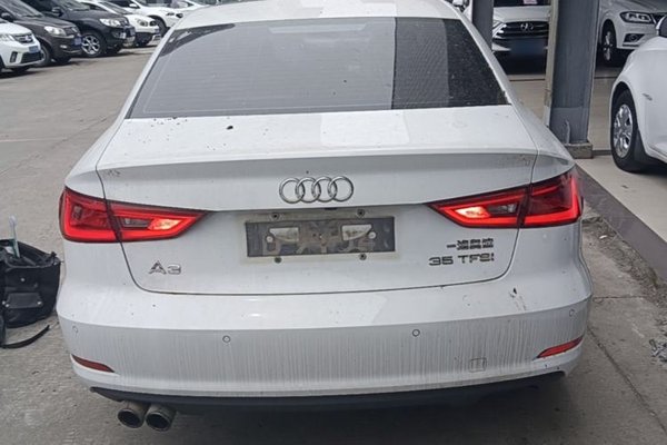 Audi A3 2016, 129300 км, за 8954 USD