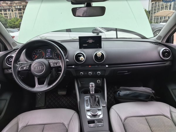 Audi A3 2017, 82200 км, за 10905 USD