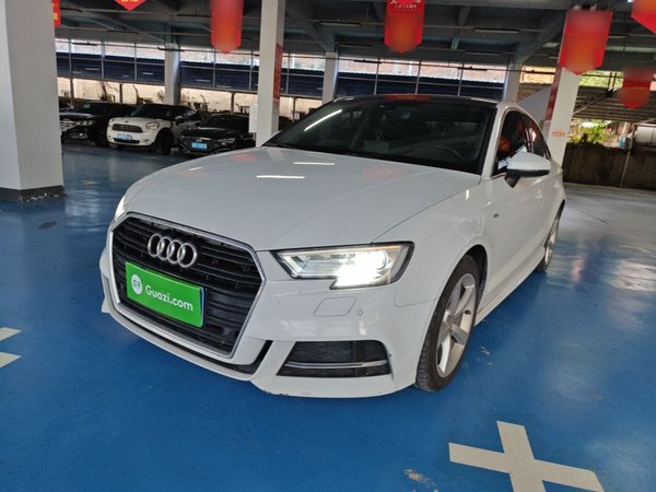 Audi A3 · 2017 год