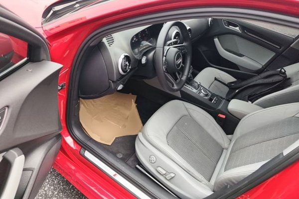 Audi A3 2018, 71700 км, за 10203 USD - фото 24