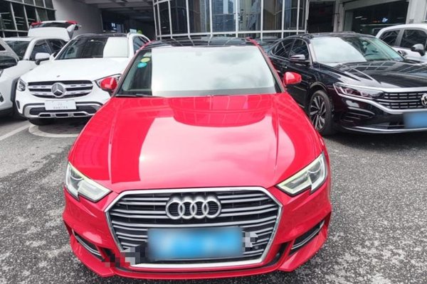 Audi A3 2018, 71700 км, за 10203 USD