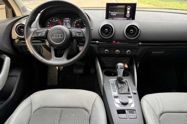 Audi A3 2018, 71700 км, за 10203 USD - фото 36