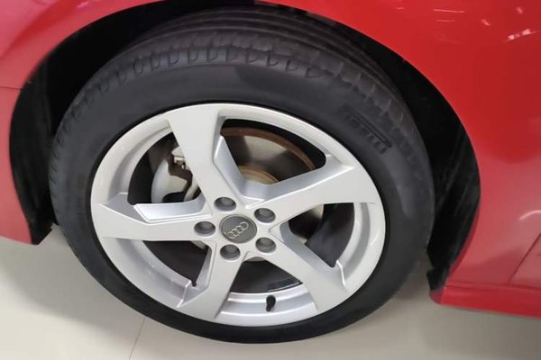 Audi A3 2018, 79200 км, за 10134 USD - фото 10