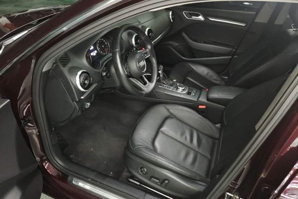 Audi A3 2018, 85100 км, за 11240 USD - фото 25