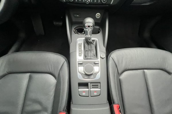 Audi A3 2018, 85100 км, за 11240 USD - фото 31