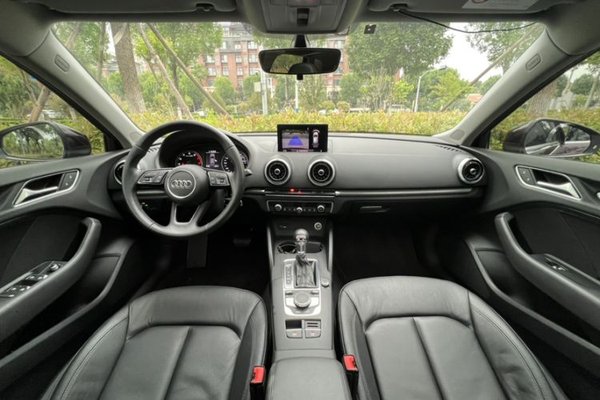 Audi A3 2018, 85100 км, за 11240 USD - фото 38