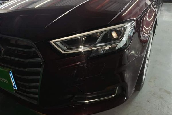 Audi A3 2018, 85100 км, за 11240 USD - фото 11