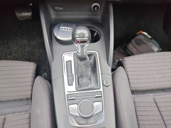 Audi A3 2018, 73100 км, за 11720 USD - фото 17