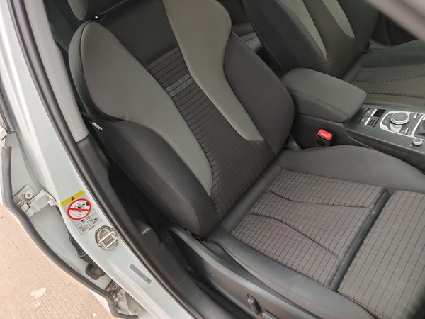 Audi A3 2018, 73100 км, за 11720 USD - фото 23