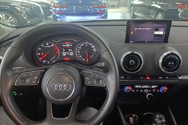 Audi A3 2018, 75700 км, за 12880 USD - фото 12