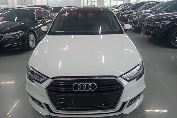 Audi A3 2018, 75700 км, за 12880 USD