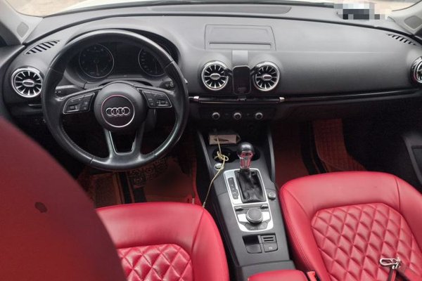 Audi A3 2019, 111000 км, за 7967 USD - фото 10