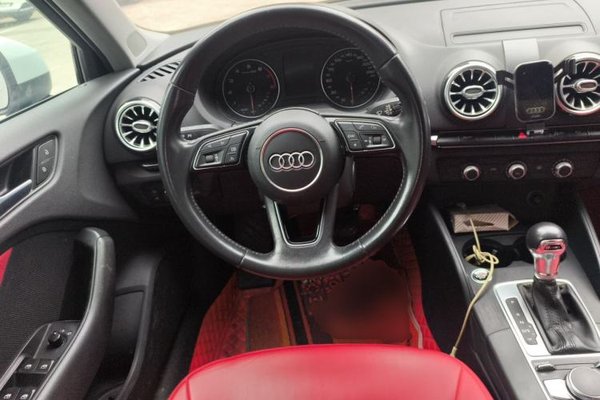 Audi A3 2019, 111000 км, за 7967 USD - фото 11