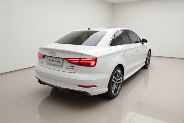 Audi A3 2019, 22900 км, за 13065 USD - фото 6