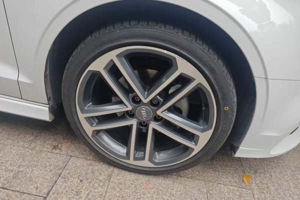 Audi A3 2019, 22900 км, за 13065 USD - фото 8