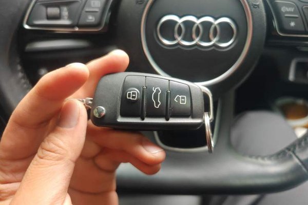 Audi A3 2019, 22900 км, за 13065 USD - фото 17