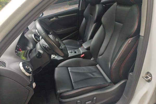 Audi A3 2019, 22900 км, за 13065 USD - фото 14