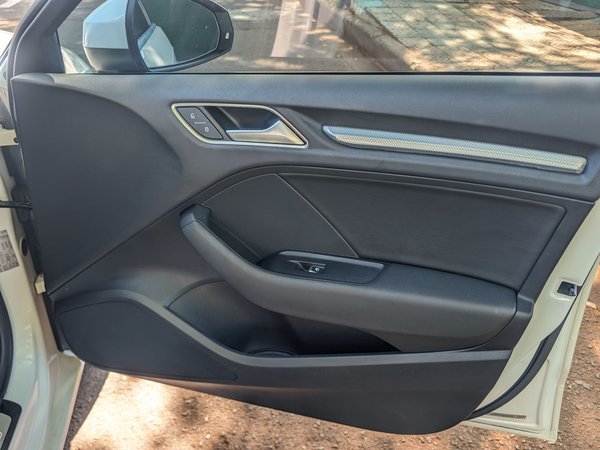 Audi A3 2019, 56500 км, за 11708 USD - фото 11