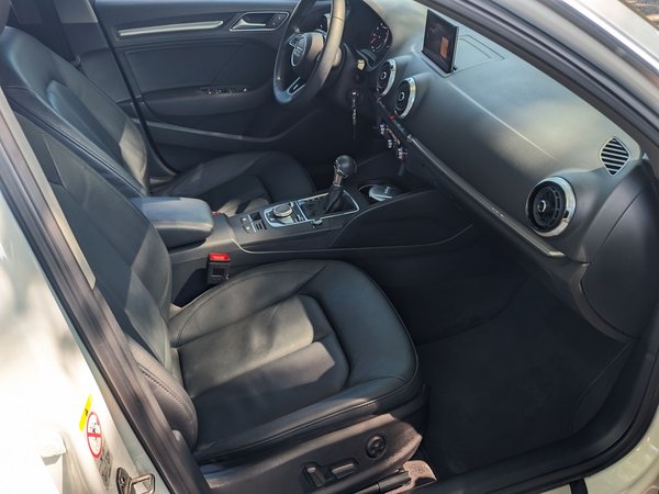 Audi A3 2019, 56500 км, за 11708 USD - фото 10