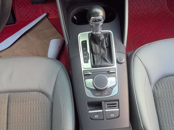 Audi A3 2020, 57100 км, за 12540 USD - фото 17