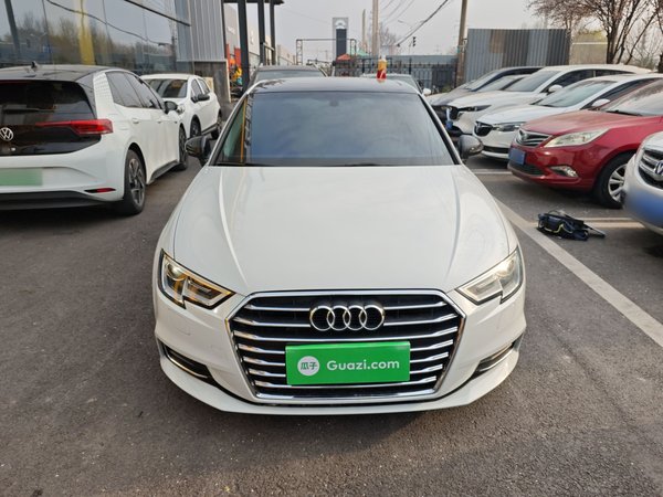 Audi A3 2020, 36700 км, за 12278 USD