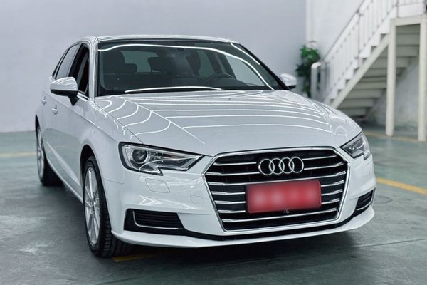 Audi A3 2020, 54900 км, за 13962 USD