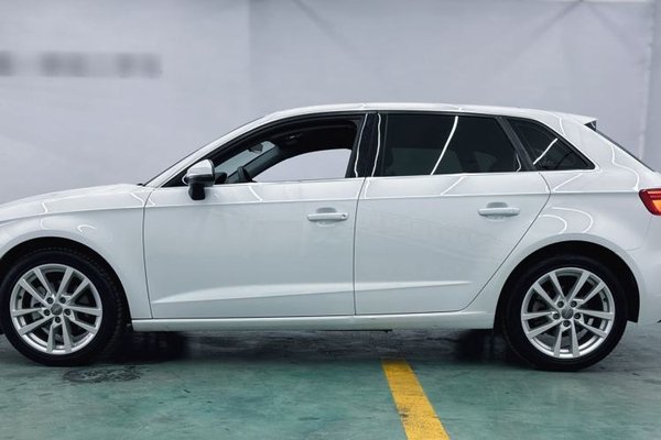 Audi A3 2020, 54900 км, за 13962 USD