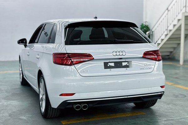 Audi A3 2020, 54900 км, за 13962 USD