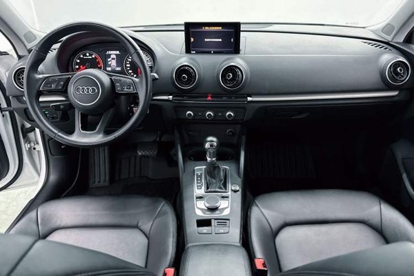 Audi A3 2020, 54900 км, за 13962 USD - фото 10