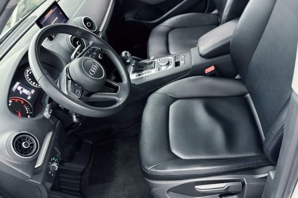 Audi A3 2020, 54900 км, за 13962 USD - фото 13