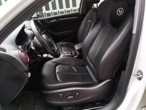 Audi A3 2020, 56800 км, за 13590 USD - фото 19