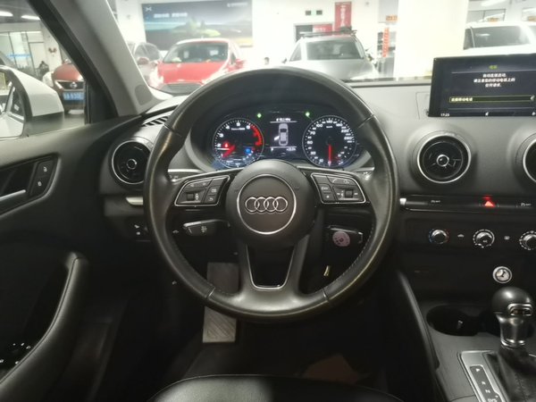 Audi A3 2020, 82300 км, за 10625 USD - фото 14
