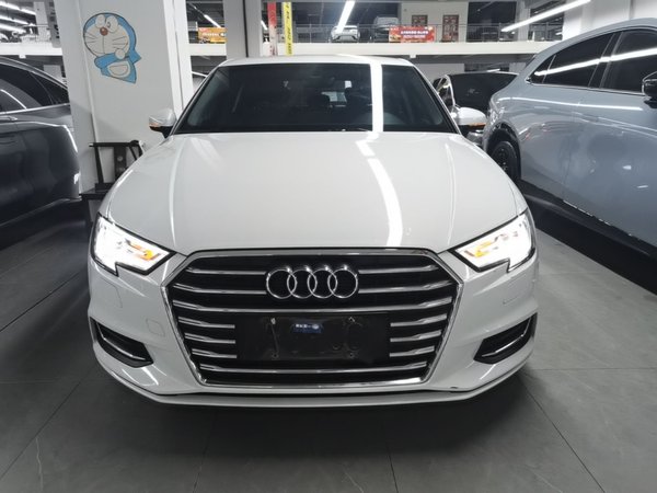 Audi A3 2020, 82300 км, за 10625 USD