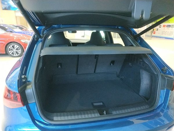 Audi A3 2021, 64200 км, за 15558 USD - фото 22