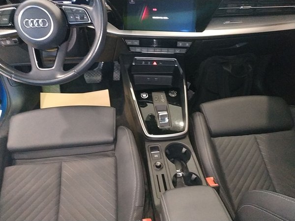 Audi A3 2021, 64200 км, за 15558 USD - фото 17