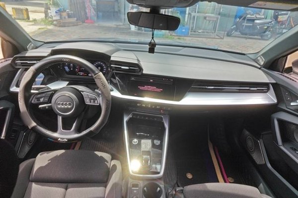 Audi A3 2021, 127700 км, за 13057 USD - фото 17